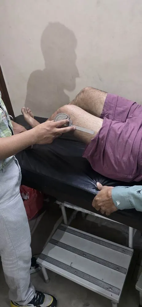 Dr. Johri Physiotherapy And Sports Clinic - Treatment facility and rehabilitation equipment in Araghar, Dehradun - Photo 3